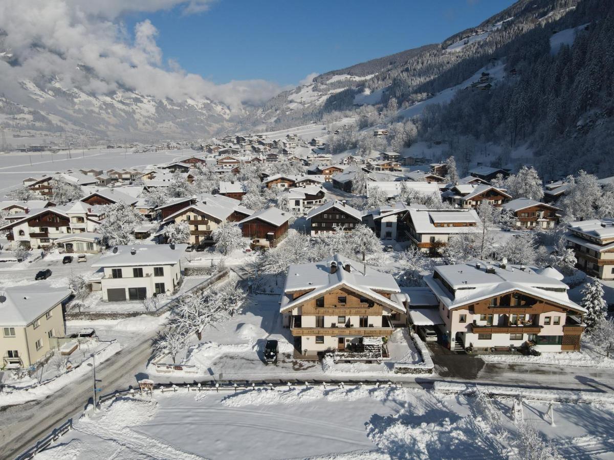 Ferienwohnungen Egger Mayrhofen Exterior foto